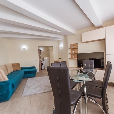 Luxury Desing Apartment Пітешть Екстер'єр фото