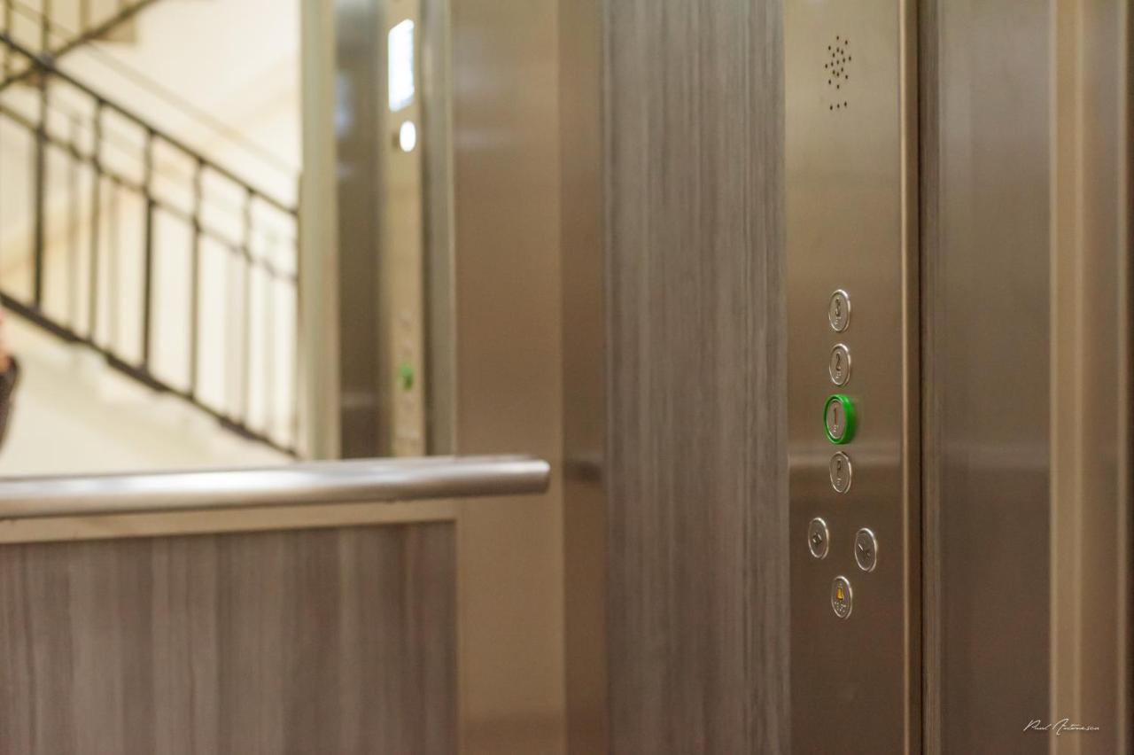 Luxury Desing Apartment Пітешть Екстер'єр фото