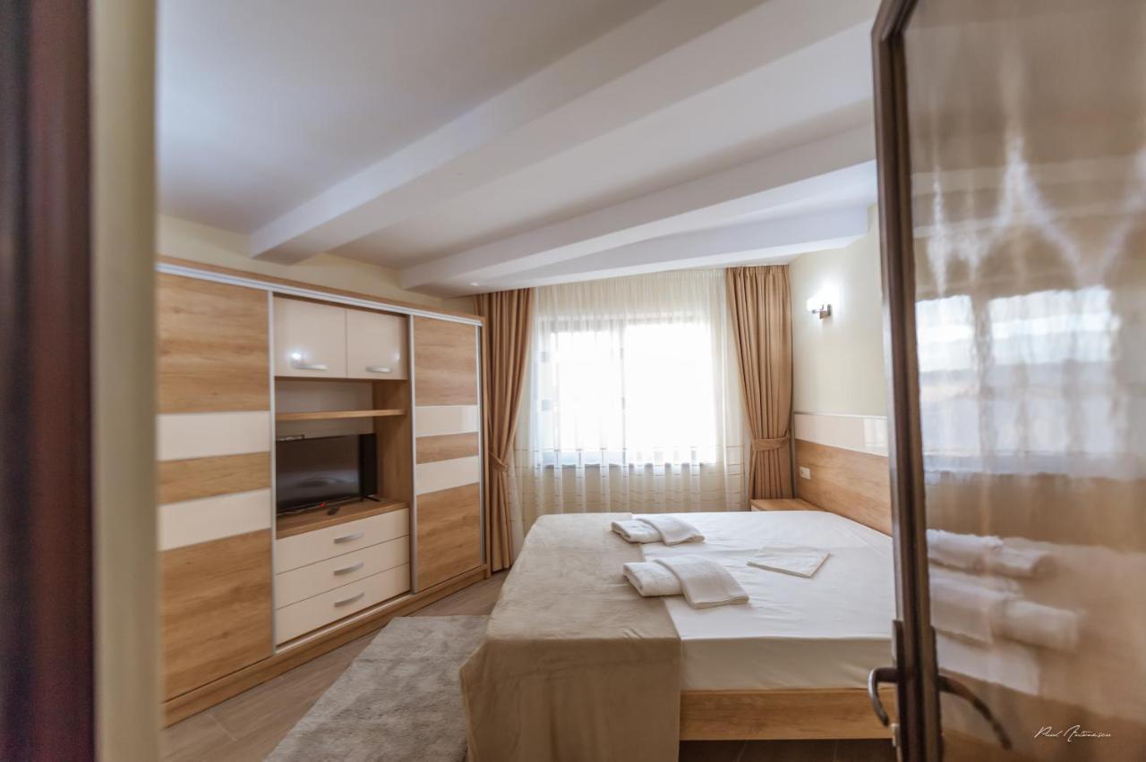 Luxury Desing Apartment Пітешть Екстер'єр фото