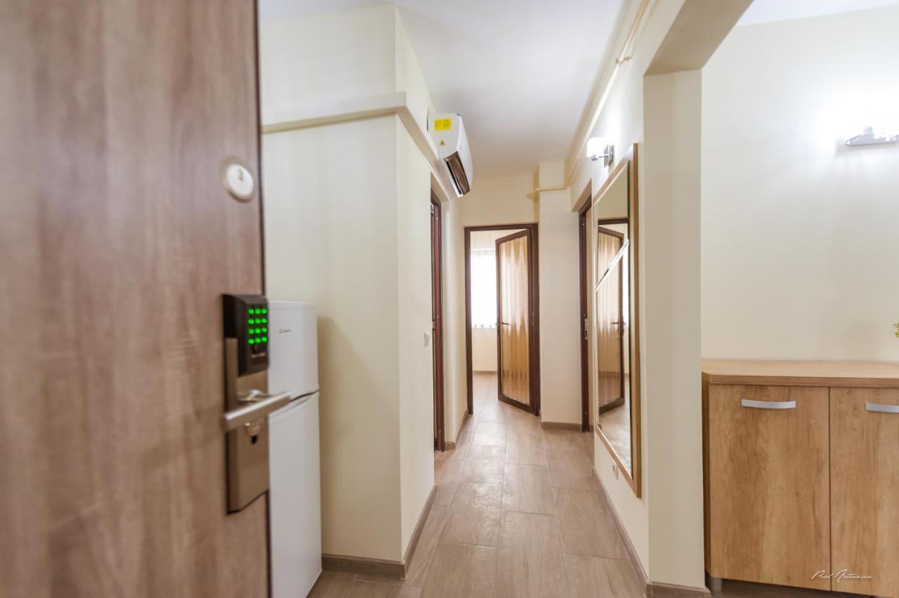 Luxury Desing Apartment Пітешть Екстер'єр фото
