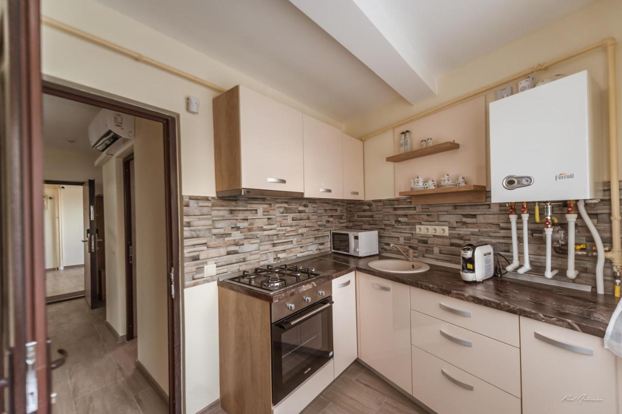 Luxury Desing Apartment Пітешть Екстер'єр фото