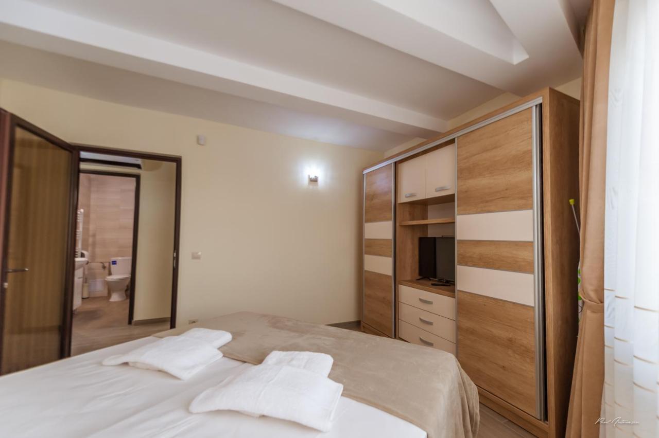 Luxury Desing Apartment Пітешть Екстер'єр фото